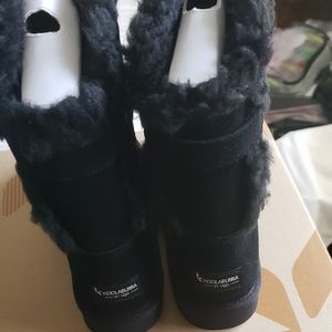 Koolaburra  by UGG Jordina suede short slip-on boot, Size 9.5 Black, never worn